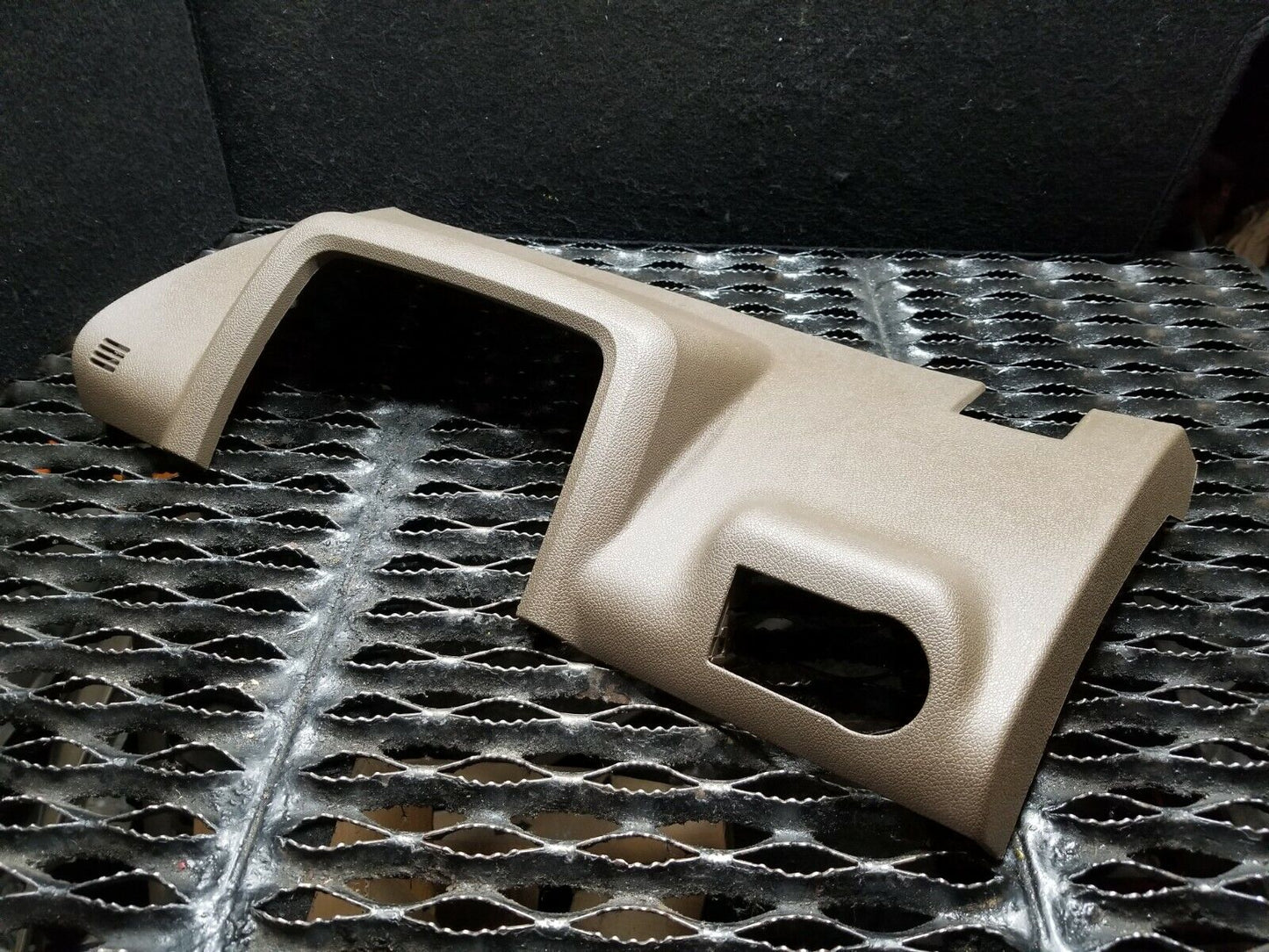 13 14 15 GMC Acadia Instrument Panel Dash-column Filler 22938742 OEM