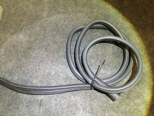 07 08 09 10 Chrysler Sebring Rear Left Driver Door Weatherstrip Seal OEM