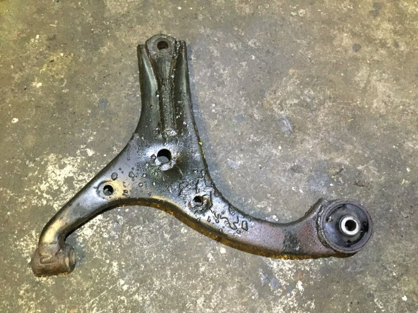 06 07 08 09 10 11 Kia Rio Front Left Driver Lower Control Arm OEM