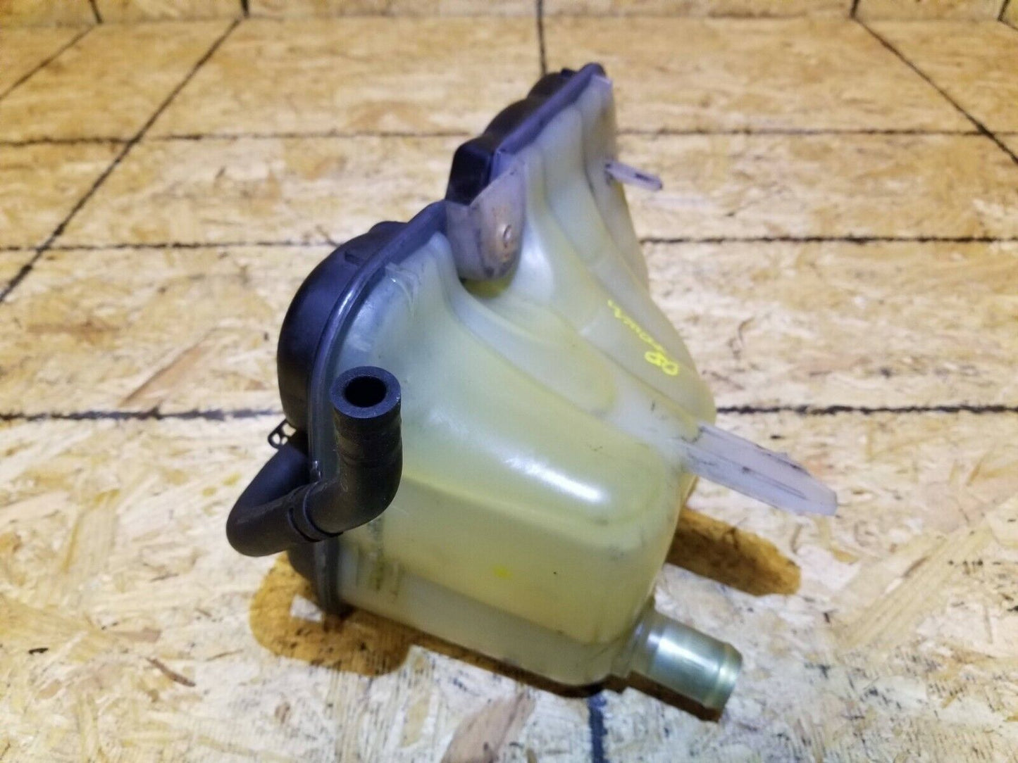06 07 08 09 10 11 Lincoln Town Coolant Overflow Reservoir Bottle W/cap OEM 63k