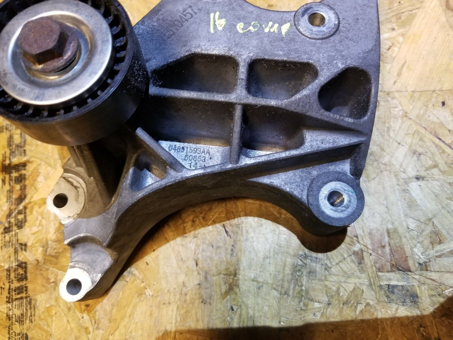 13 14 15 16 Jeep Compass 2.4l Power Steering Mount Bracket OEM 30k
