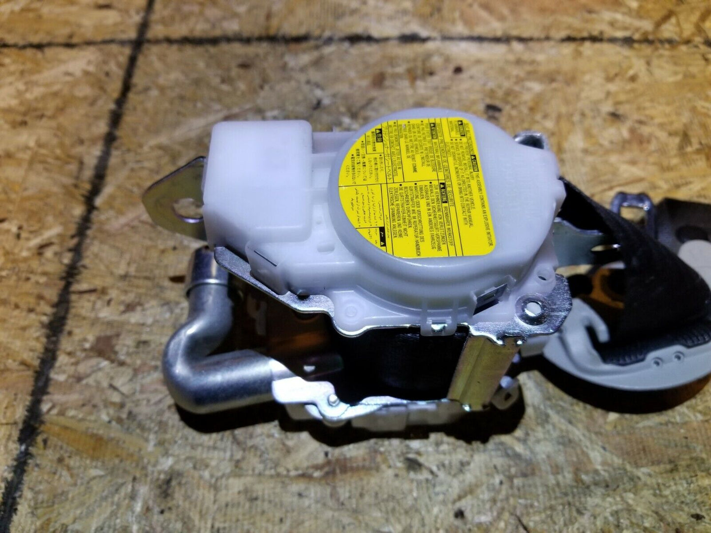09 10 11 12 13 Lexus IS250 Front Right Passenger Seat Belt Retractor OEM