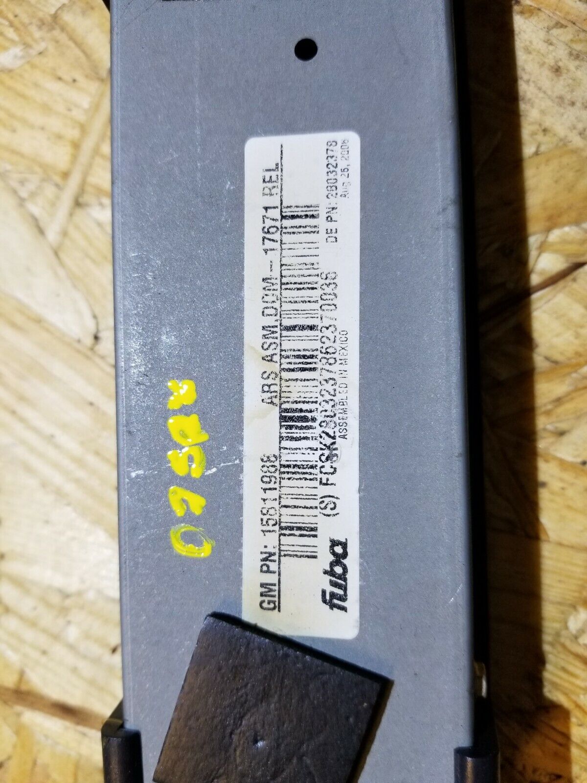 05 06 07 08 09 Cadillac SRX Rear Right Pass Side Antenna Booster Module OEM