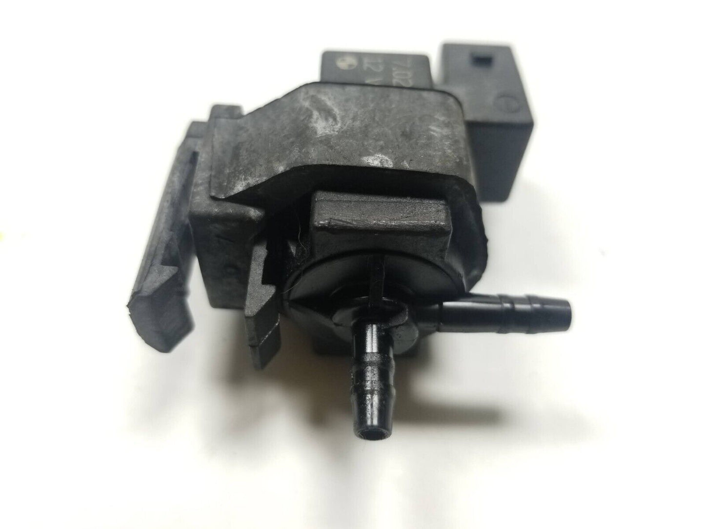09 10 11 12 BMW 750li Purge Valve OEM