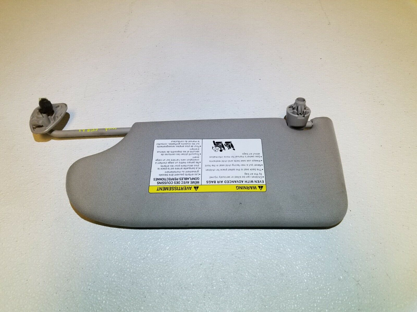 16 17 18 Nissan Maxima Sun Visor Right Passenger Side OEM 41k