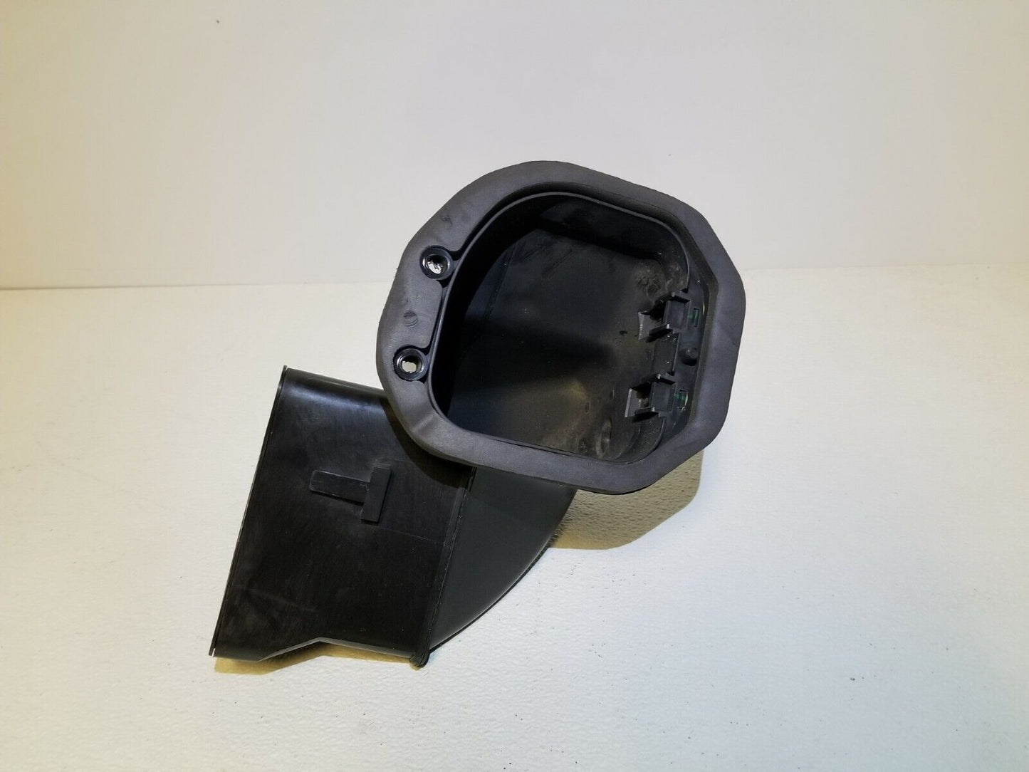 13 14 15  Audi Q7 3.0t  Air Intake Duct 7l0819049 OEM 87k Miles