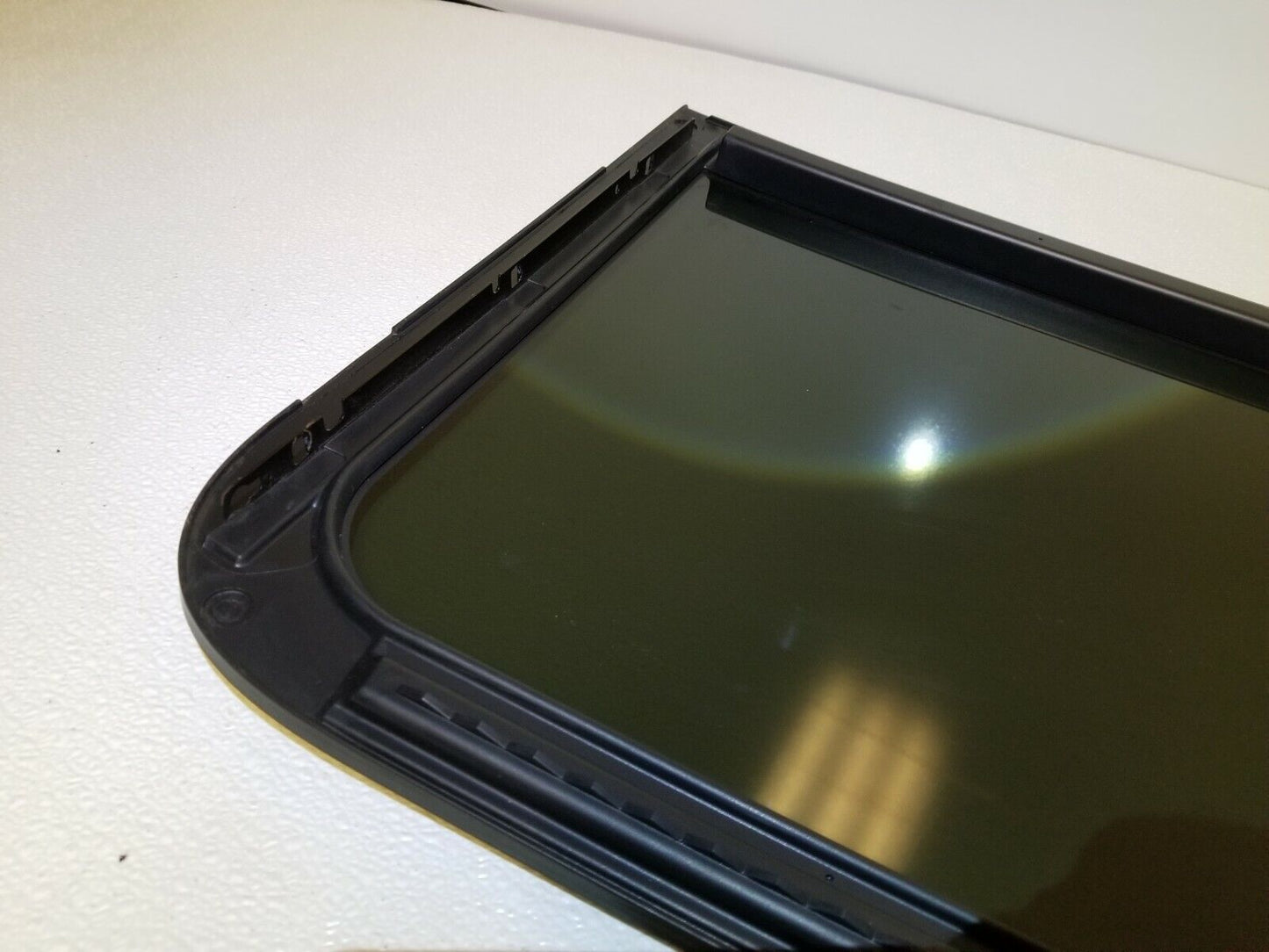 11 12 13 14 15  Audi Q7 Rear Sunroof Sun Roof Glass Panel OEM