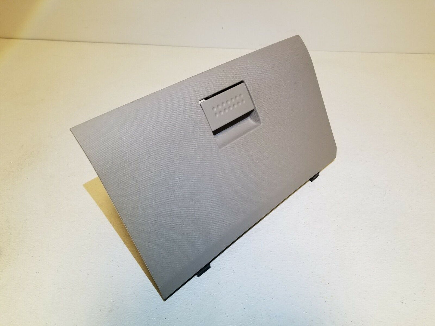 07 08 09 10 Chrysler Sebring Glove Box OEM