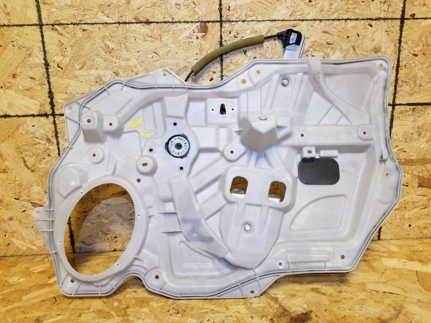 09 10 11 12 13 Mazda 3 Front Right Passenger Window Regulator Panel OEM