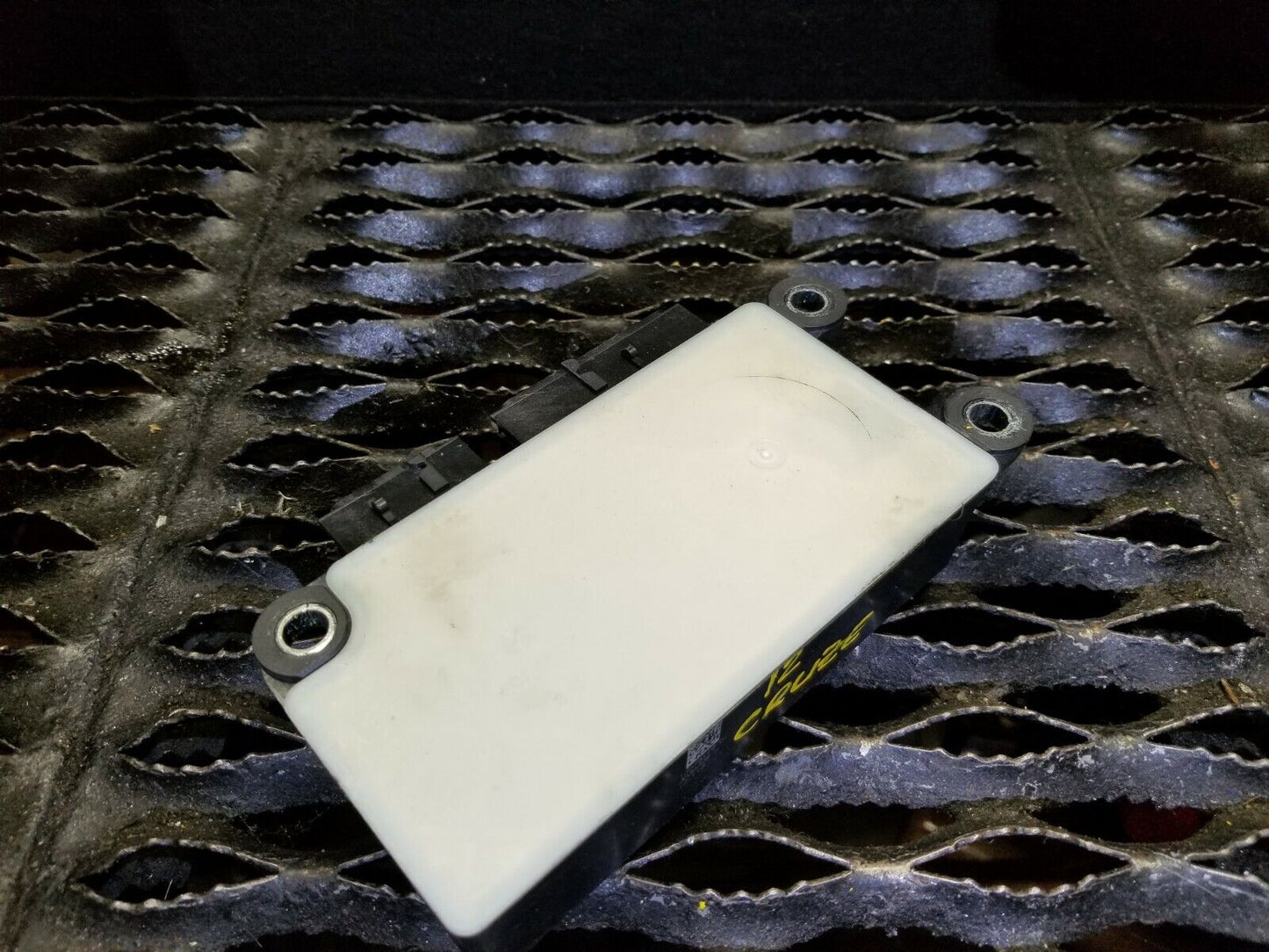 11 12 13 14 15 Chevrolet Cruze Control Module Computer 13585615 OEM