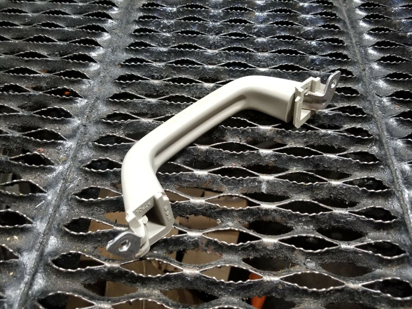 13 14 15 GMC Acadia Center Grab Handle Left Driver Side OEM
