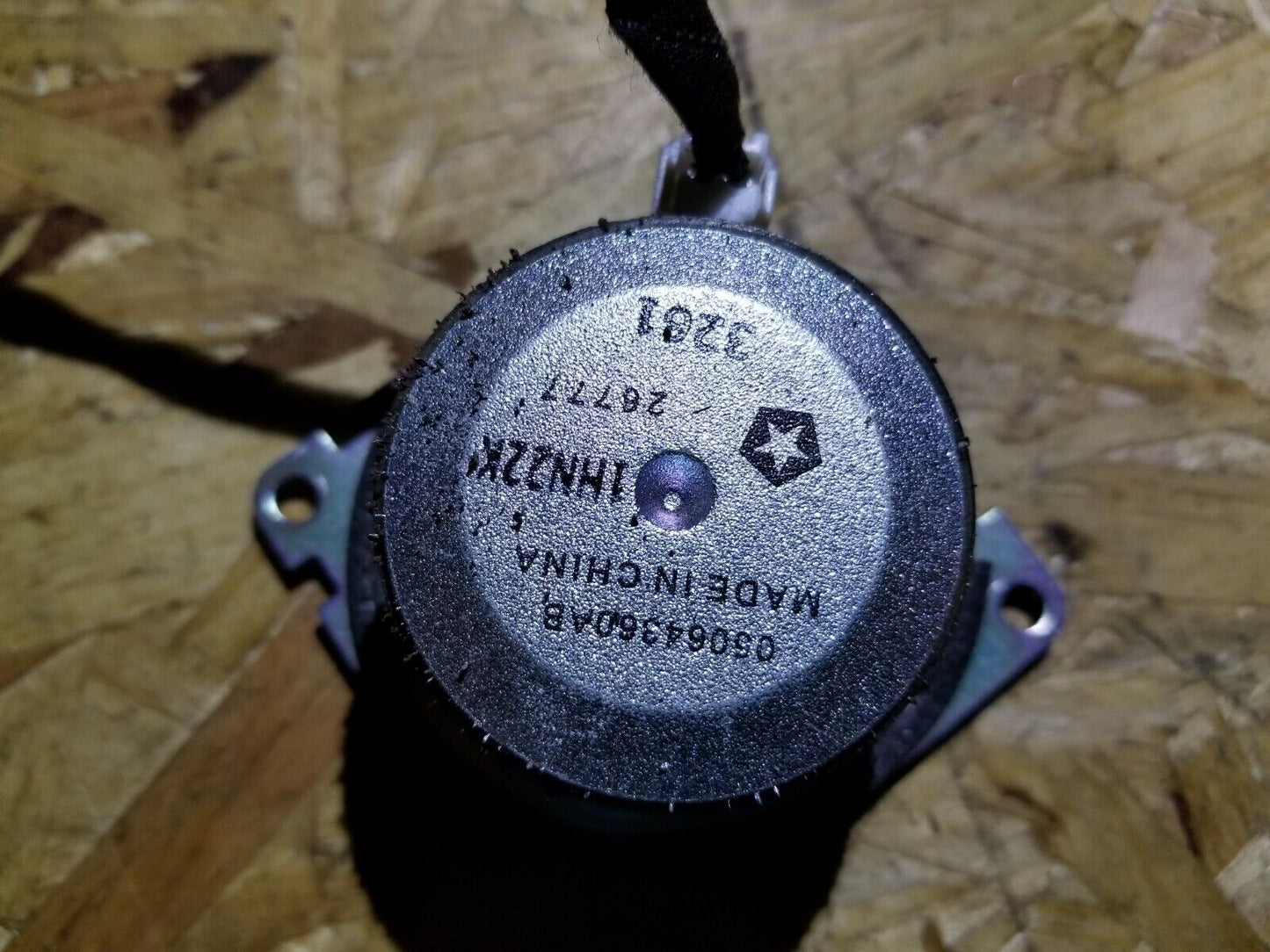 11 12 13 Jeep Grand Cherokee Rear Left Or Right Side Audio Speaker  OEM