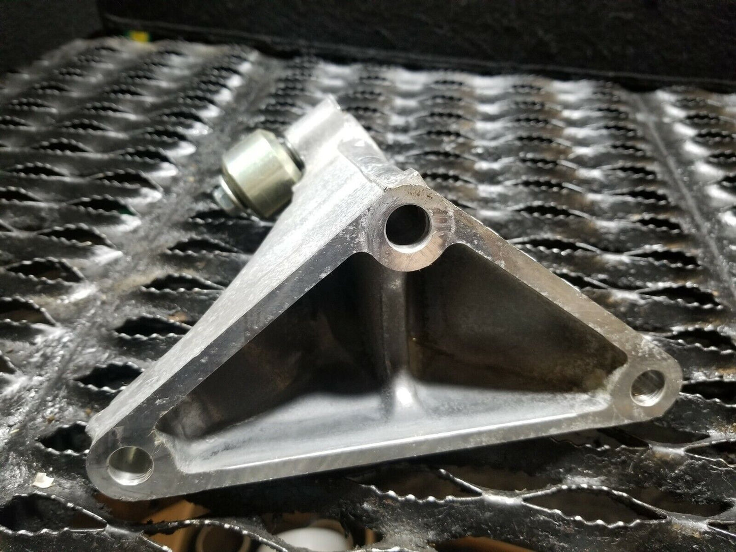 15 16 17 Subaru Legacy 2.5l Engine Mount Bracket Left Driver Side OEM 10k