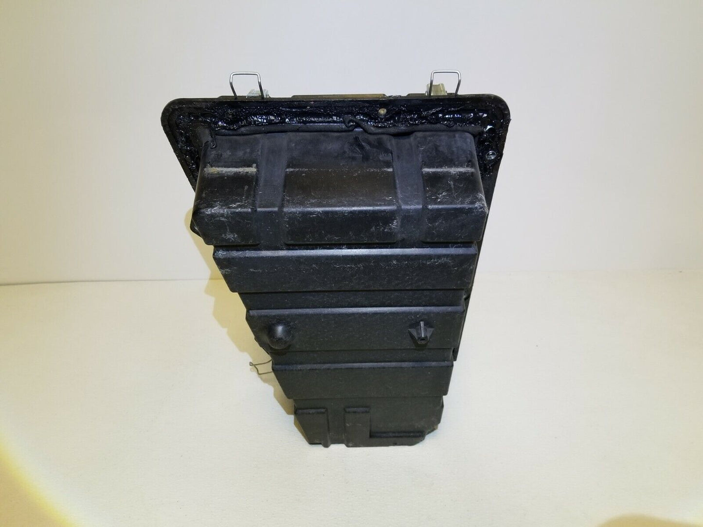 13 14 15  Audi Q7 3.0l Battery Tray OEM 87k Miles