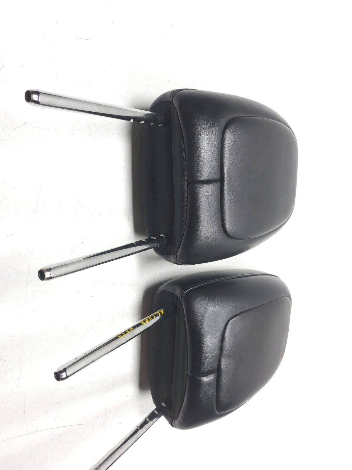 14 15 16 17 18 Jeep Cherokee Front Seat Headrest Left & Right 2pcs OEM