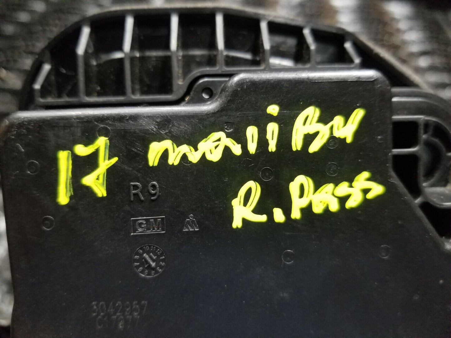 16 17 18 19 Chevrolet Malibu Rear Right Pass Side Door Lock Actuator OEM 3k