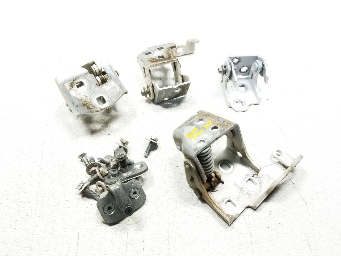 08 09 10 11 12 13 14 Cadillac Escalade Door Hinge Right Pass Side OEM