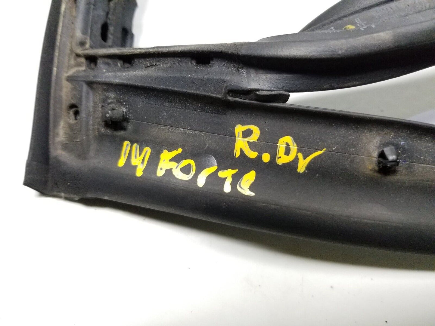 14 15 16 Kia Forte Rear Driver Door Weatherstrip Seal Left Side OEM 73k