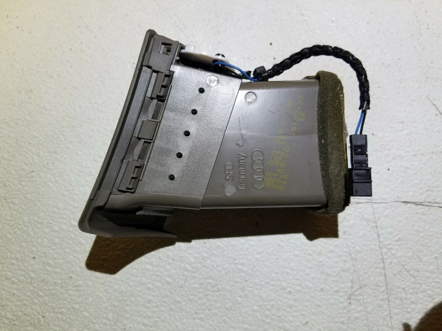 06 07 08 Audi A4 Left Driver Dashboard AC Heater Air Vent Grille OEM 85k