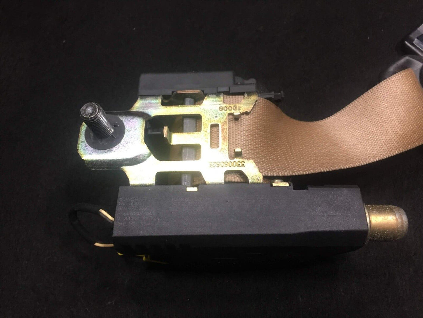 98 99 00 01 Mercedes W163 Ml320 Rear Driver Side Seat Belt Retractor OEM D34