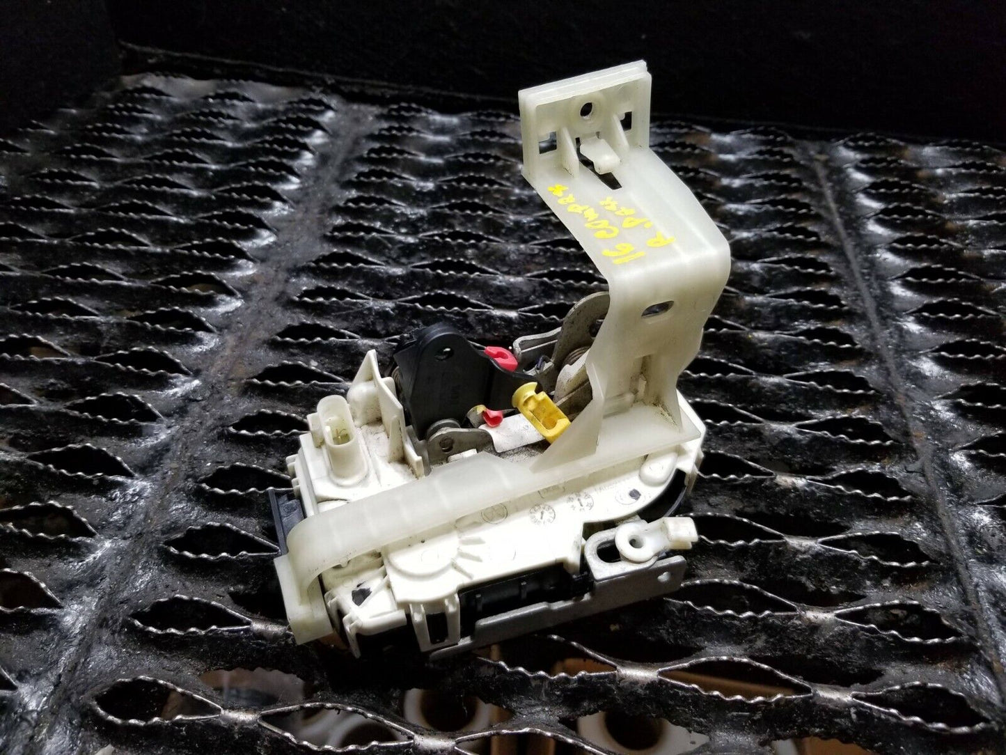 13 14 15 16 Jeep Compass Rear Right Pass Side Door Lock Latch Actuator OEM 30k
