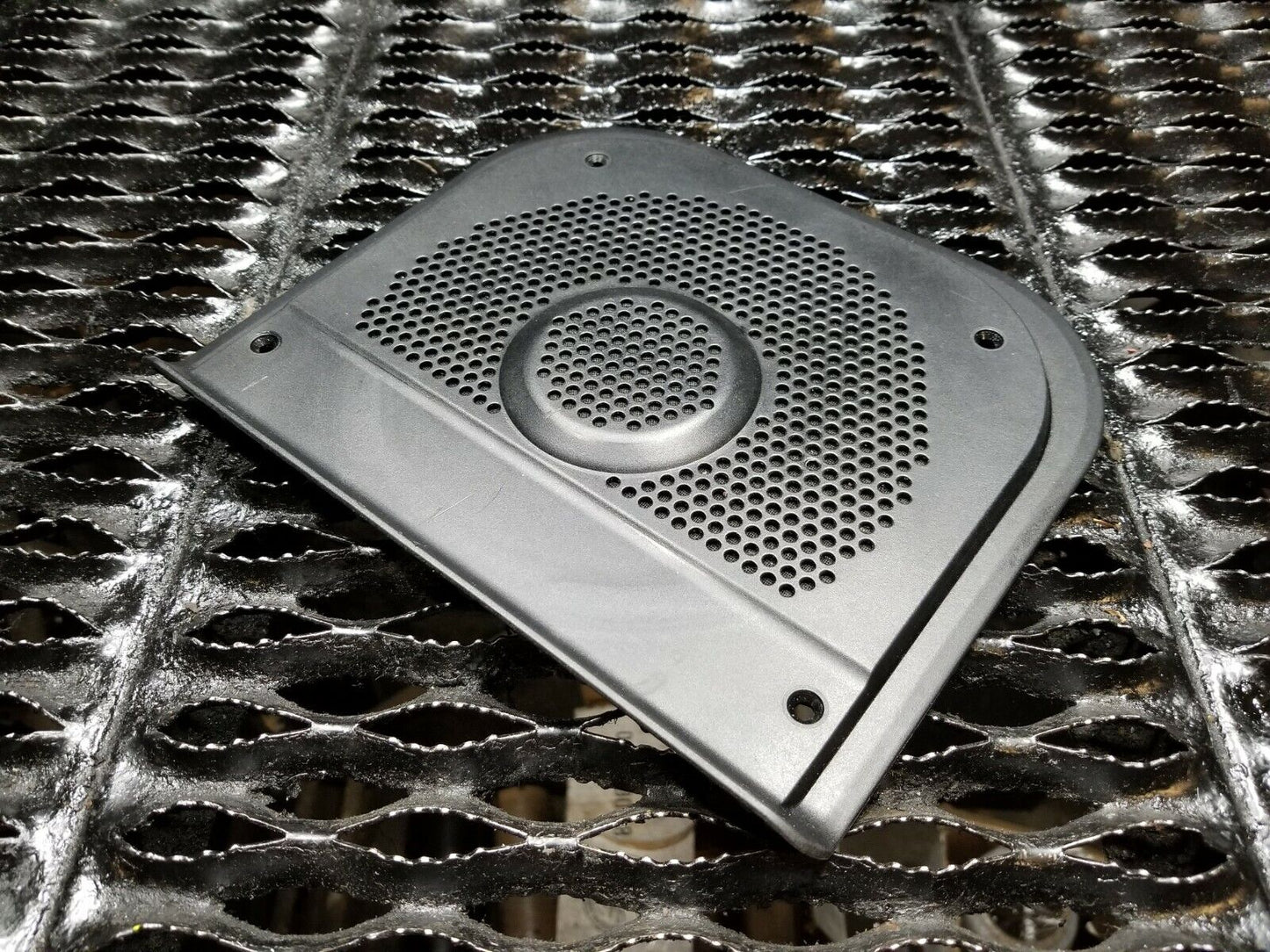 06 07 08 09 10 BMW 650i E63 Under Seat Speaker Cover Passenger Side Right OEM