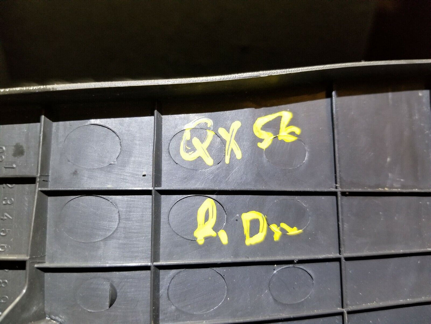 04 05 06 07 Infiniti QX56 Rear Left Driver Side Door Scuff Plate Trim OEM