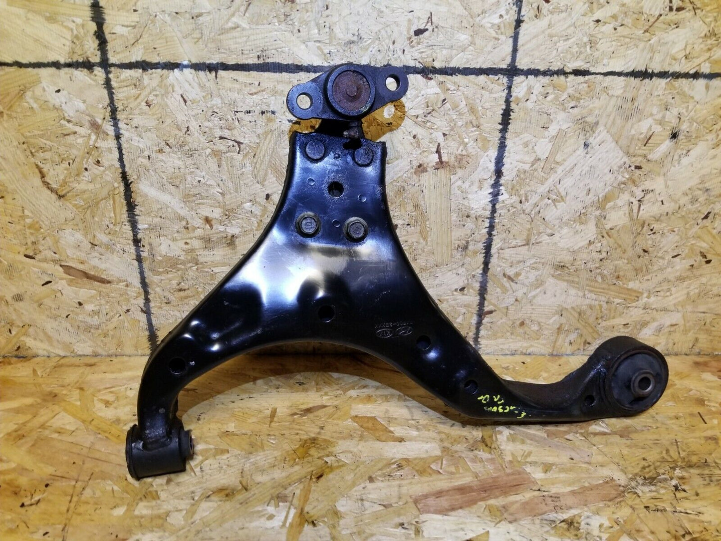 07 08 09 Hyundai Tucson Front Left Driver Lower Control Arm OEM 89k