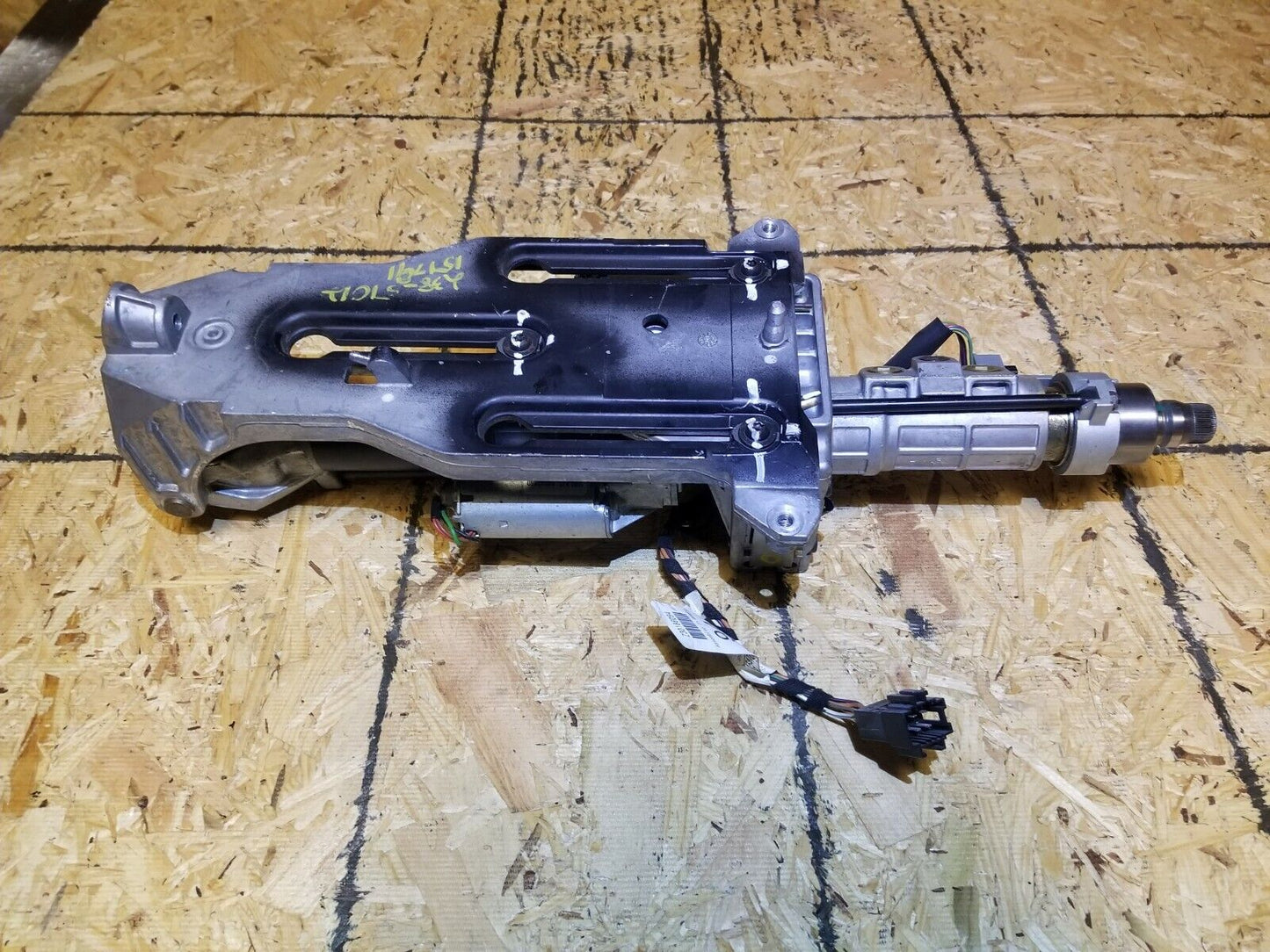 2010 Mercedes Benz R350 W251 Steering Column W/ Motors OEM