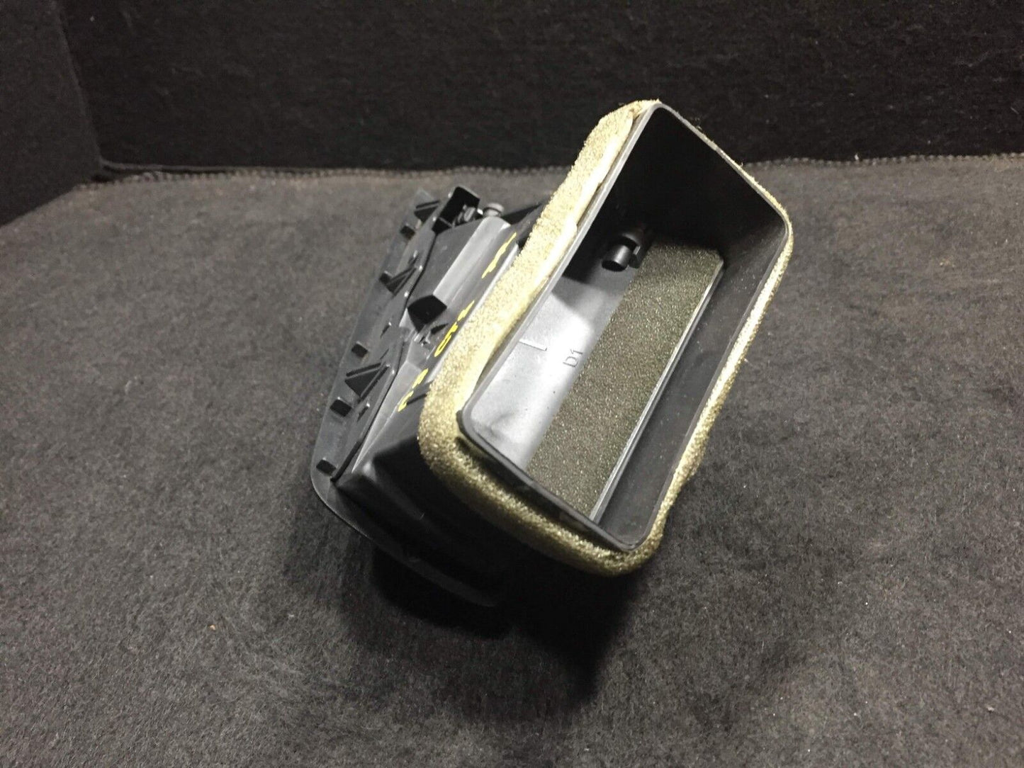 03 04 05 06 07 Cadillac CTS Dash A/c Heater Air Vent Front Left Driver OEM