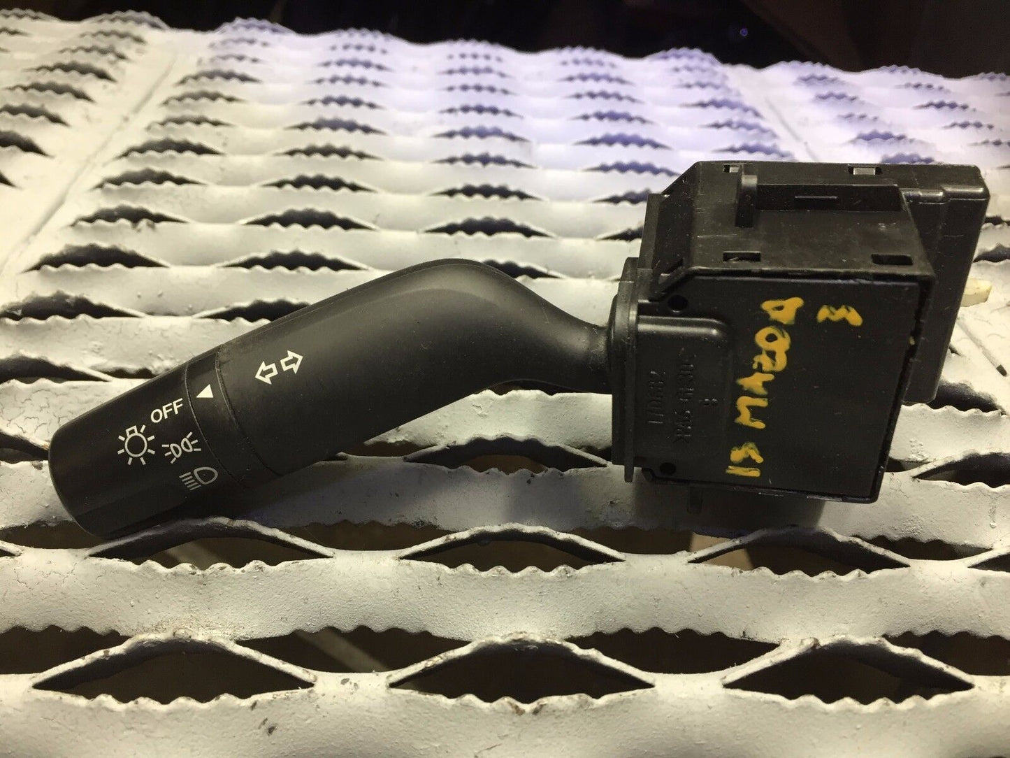 09 10 11 12 13 Mazda 3 Steering Wheel Headlight Lamp Turn Signal Switch OEM