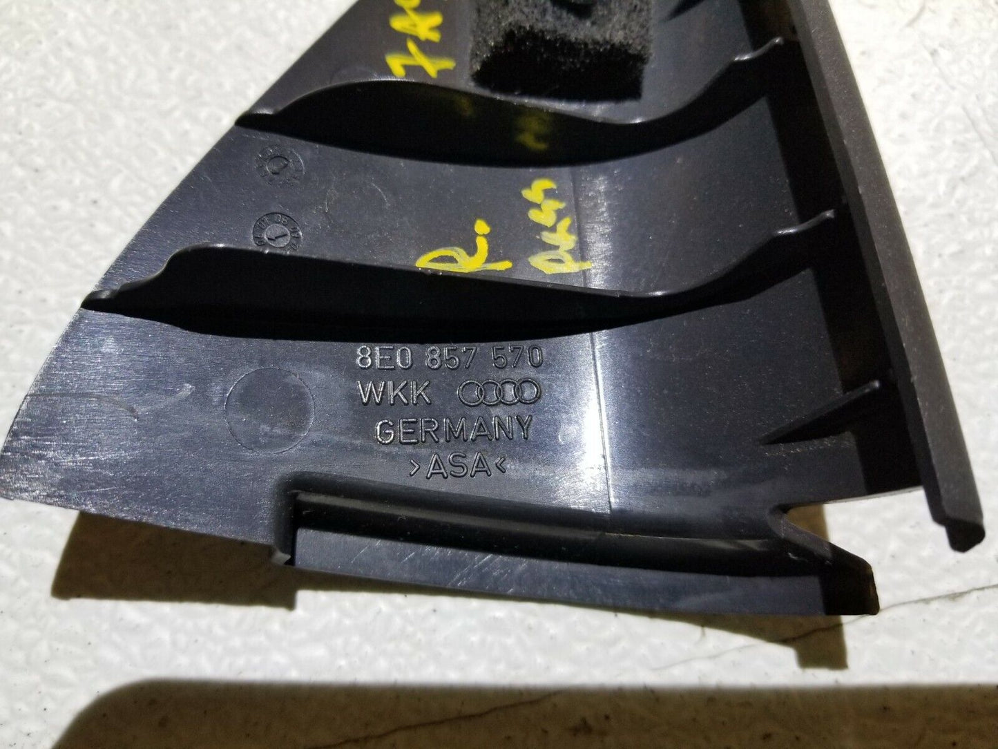06 07 08 Audi A4 Rear Right Pass Door Corner Trim 8e0857570 OEM 85k Miles