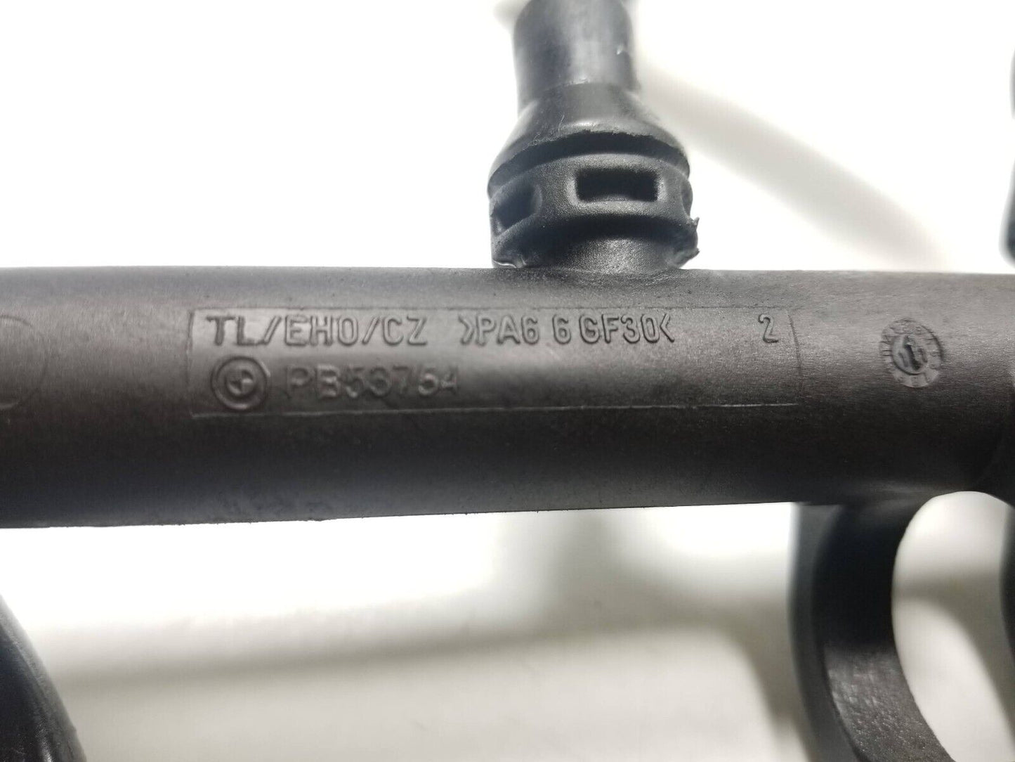 09 10 11 12 BMW 750li Coolant Water Hose Pipe OEM