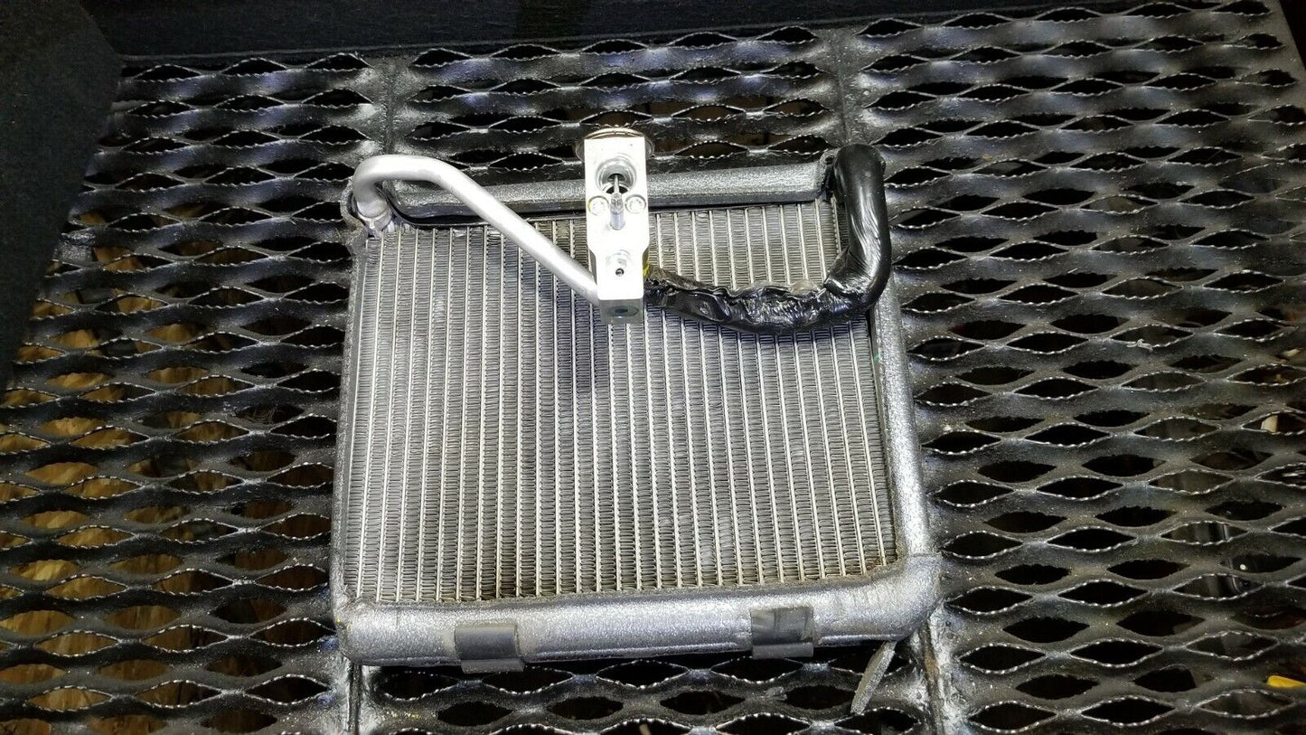 10 11 12 Lincoln MKT Front A/c AC Evaporator Core OEM