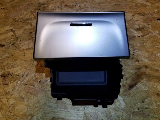 11 12 13 Jeep Grand Cherokee Console Ash Tray OEM