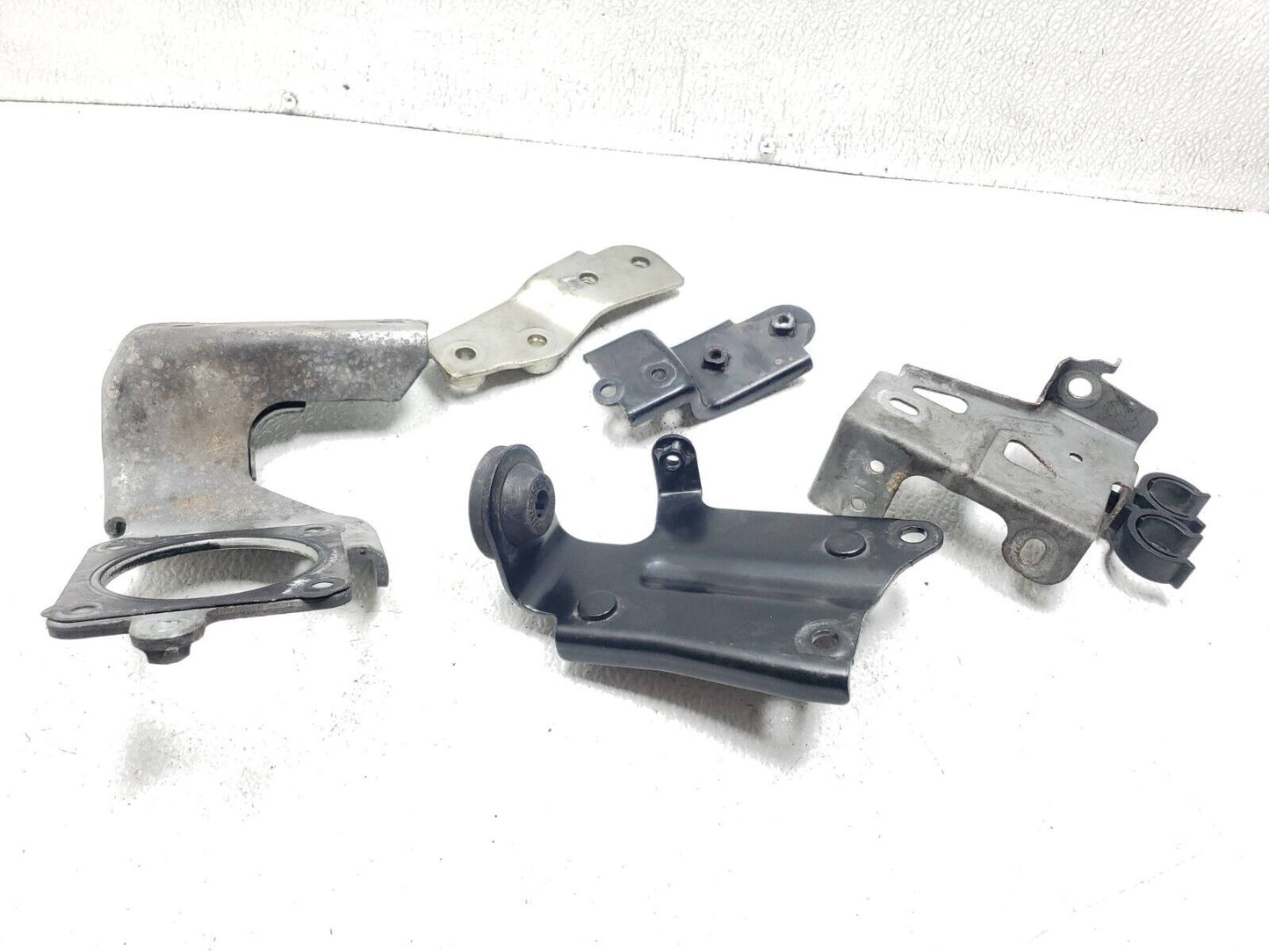 12 13 14 15 Nissan Rogue Engine Bracket OEM β
79k Miles.