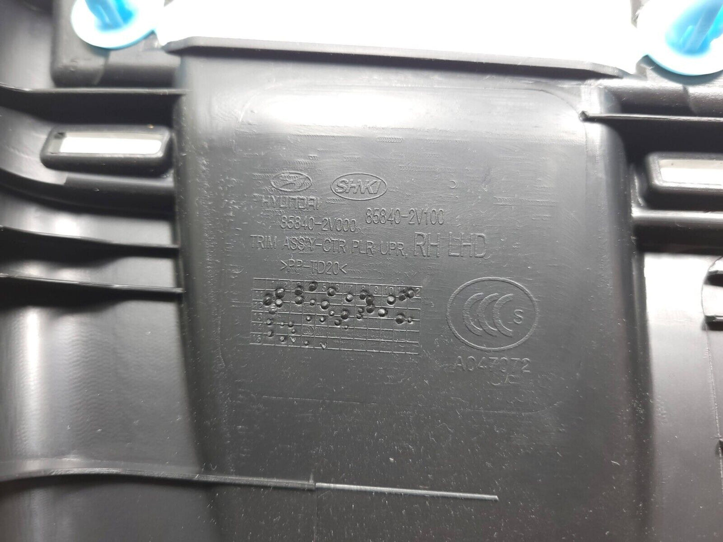 12 13 14 15 16 Hyundai Veloster B Pillar Trim Cover Upper Passenger Right OEM
