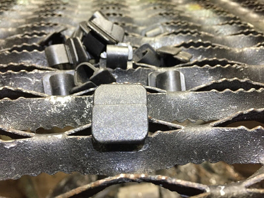 02 03 04 05 06 Audi A4 Convertible Hood Shield Push Pin Retainers Set 8pcs OEM