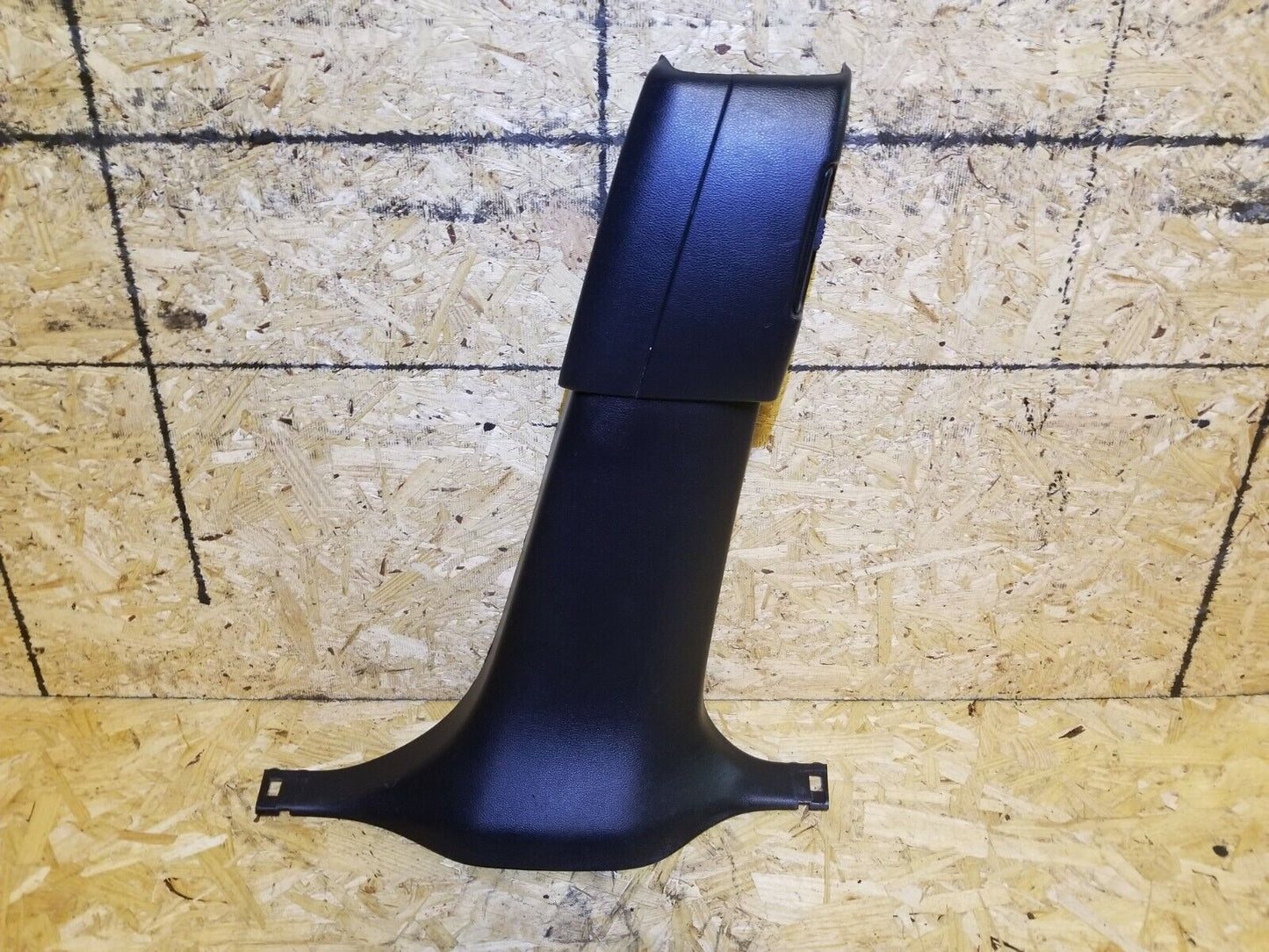 06 07 08 Infiniti Fx35 Center Lower B-pillar Trim Panel Right Passenger Side OEM