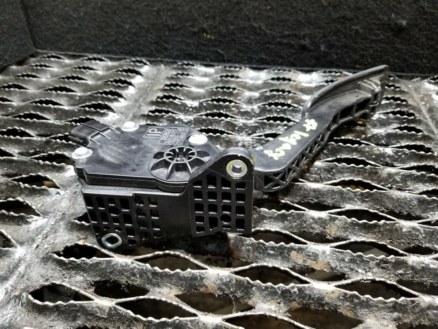 15 16 17 Subaru Legacy Accelerator Gas Pedal OEM 69k Miles