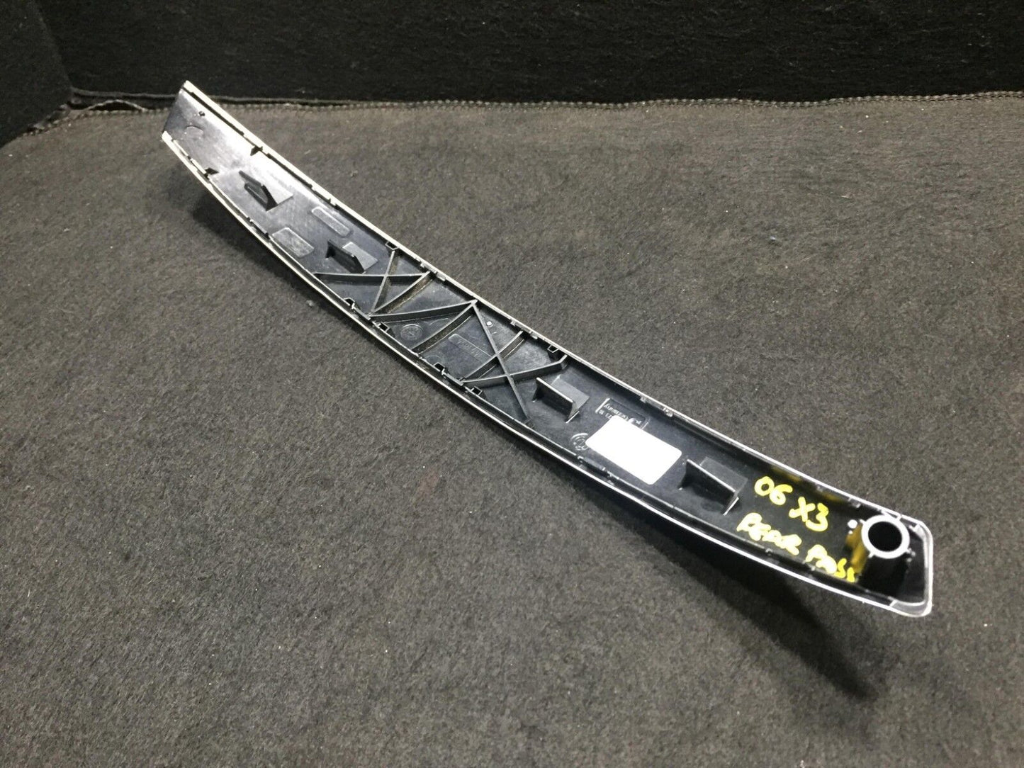 04 05 06 BMW X3 E83 Rear Right Pass Side Door Strip Handle Upper Trim OEM D34