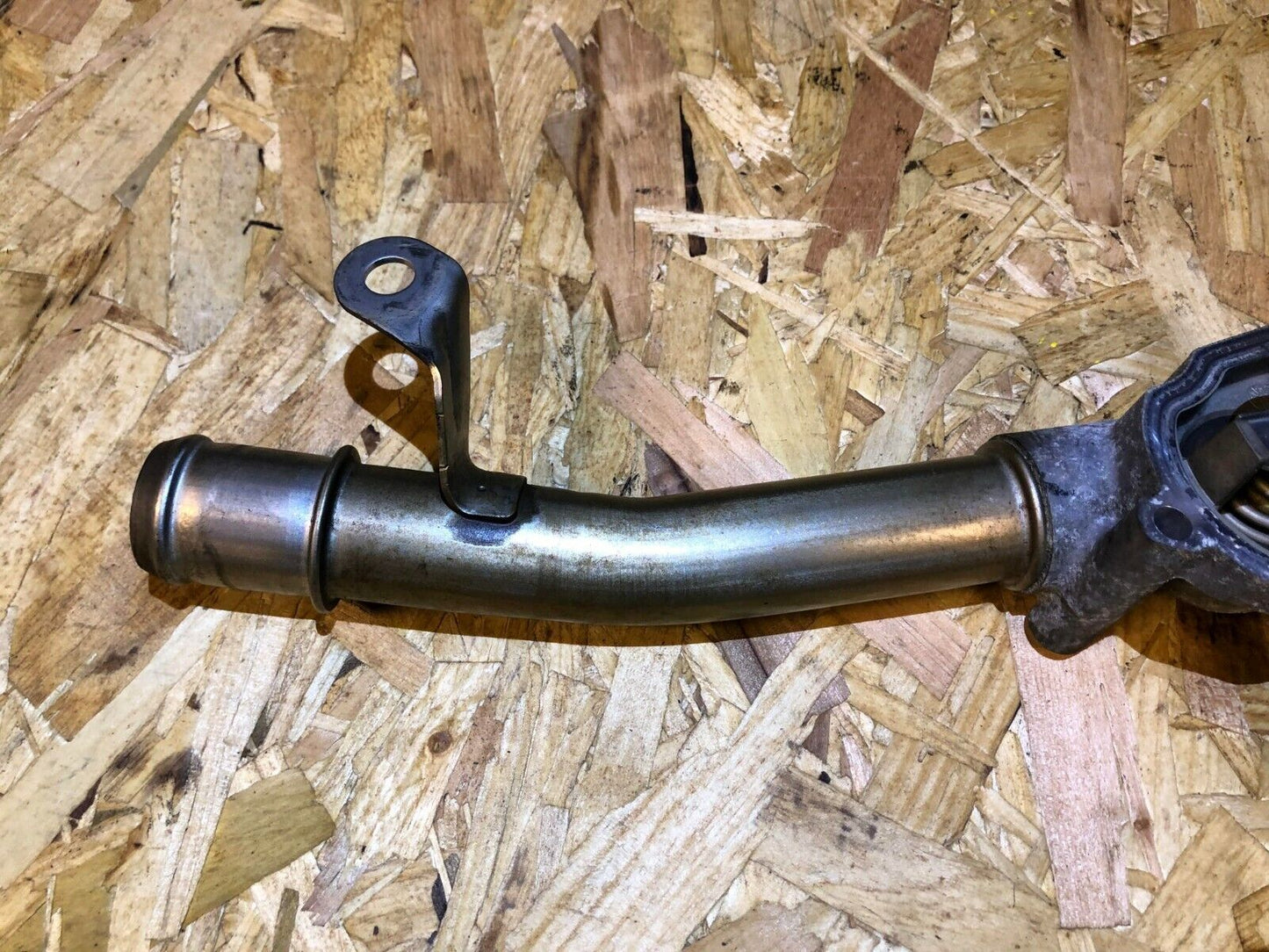07 08 09 10 11 12 GMC Acadia 3.6 Thermostat Housing OEM