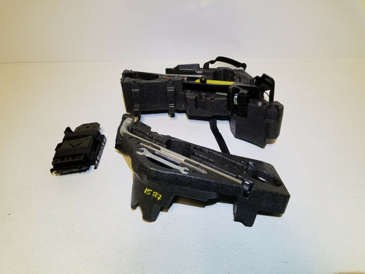 11 12 13 14 15  Audi Q7 Spare Tire Tools Jack Wrench Hook Case OEM 87k