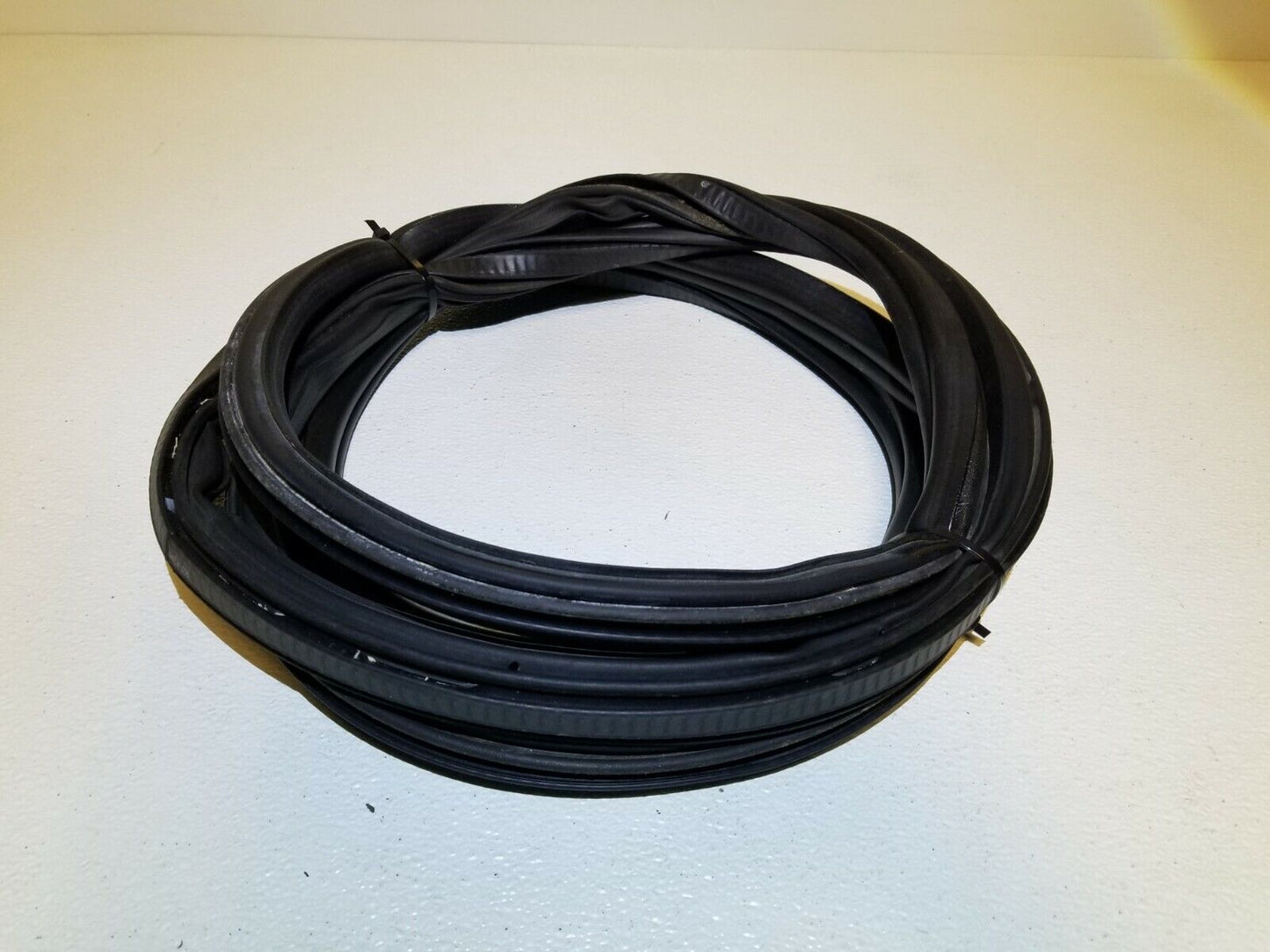 11 12 13 14 15  Audi Q7 Rear Trunk Weatherstrip Seal OEM 87k Miles