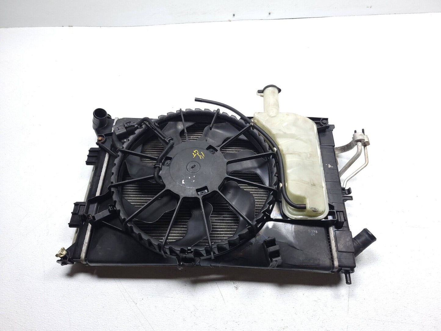 14 15 16 17 Hyundai Elantra Gt Radiator Condenser Fan & Shroud OEM Manual Trans