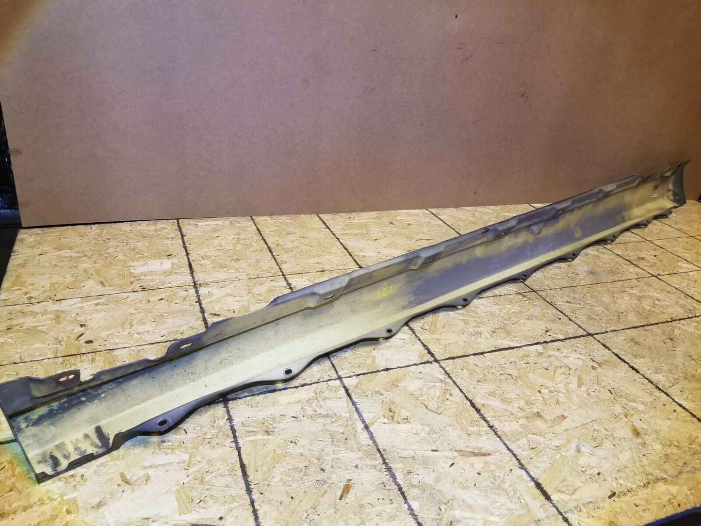 07 08 09 10 Mercedes R350 Left Driver Side Rocker Panel Skirt Molding OEM