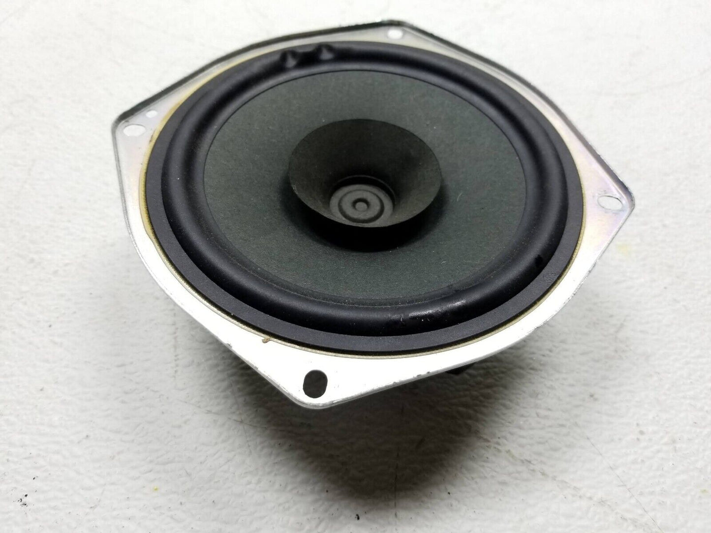 16 17 18 19 20 Chevrolet Camaro Rear Left Driver Side Quarter Panel Speaker OEM