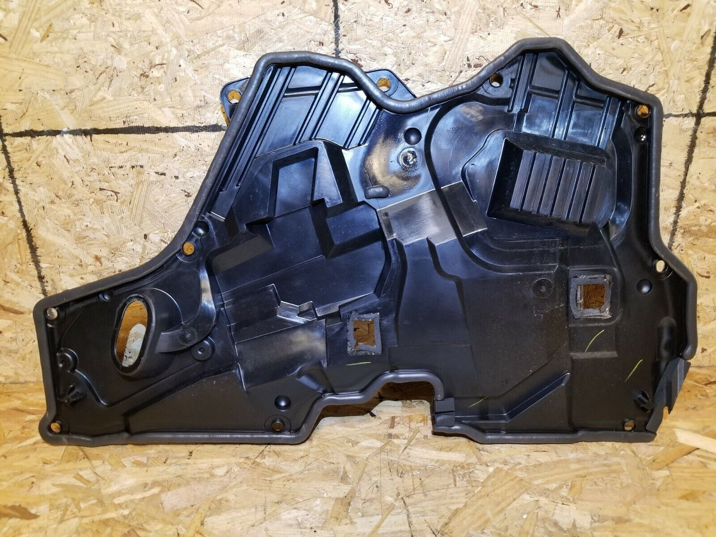 06 07 08 09 10 11 Cadillac DTS Front Right Pass Door Panel Water Deflector OEM