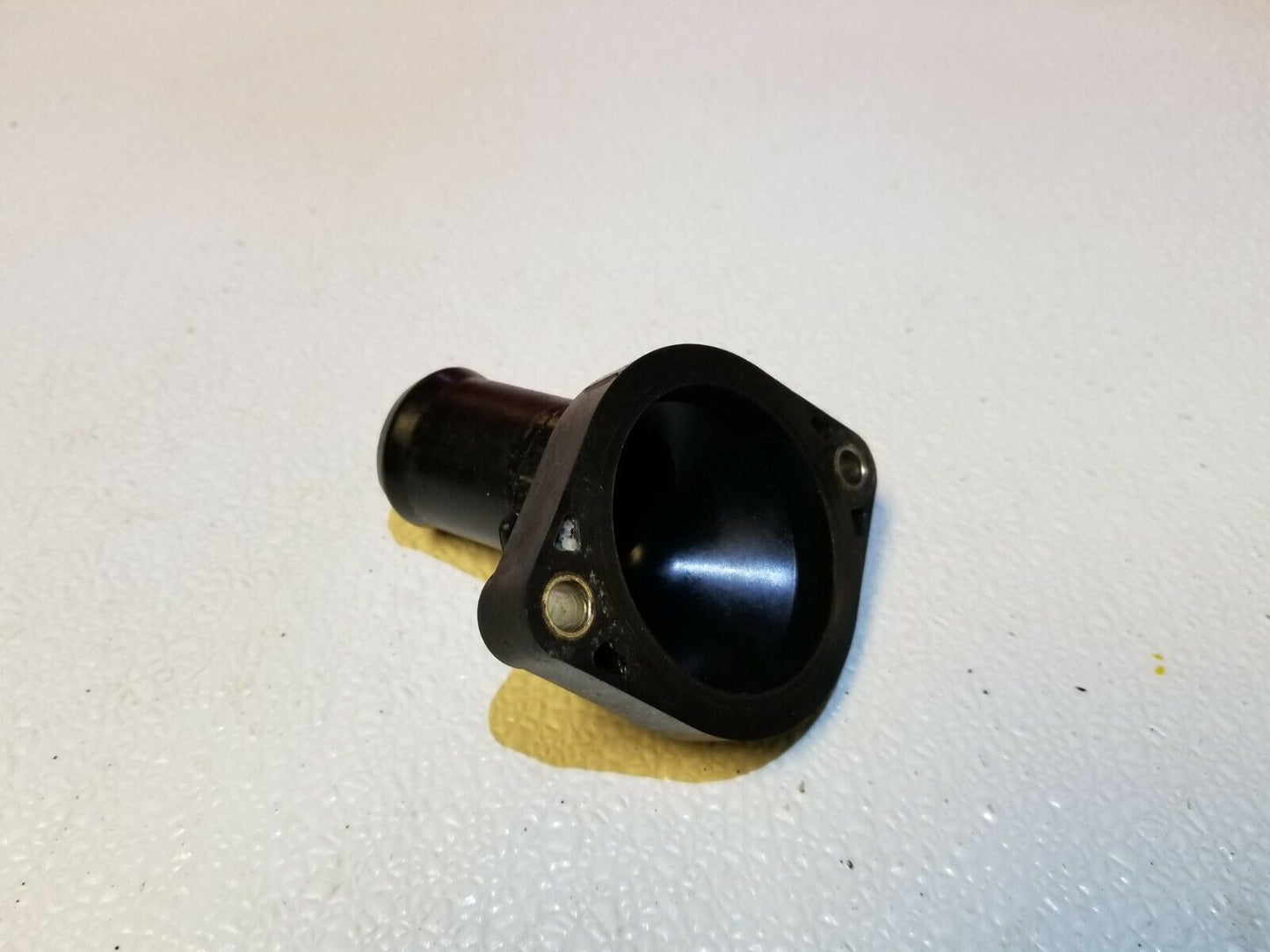 04 05 06 Scion Xa 1.5l Thermostat Housing OEM