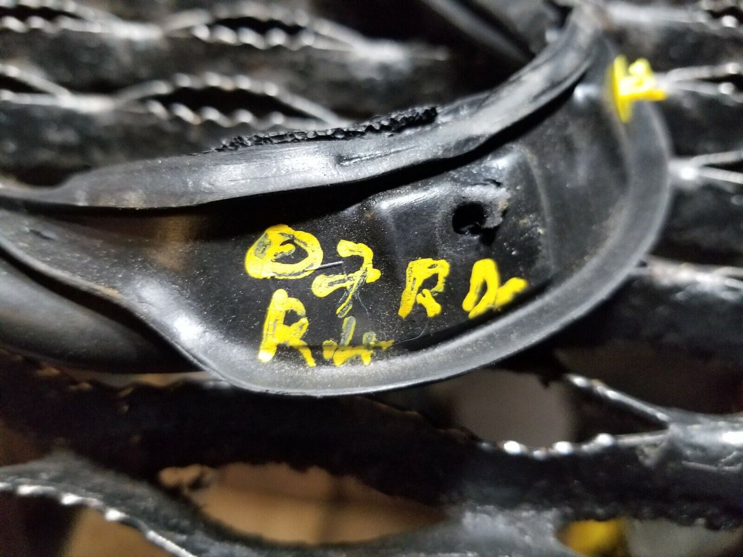 06 07 08 Acura Rl Rear Left Driver Side Door Weatherstrip Seal OEM